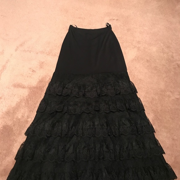 Lace skirt - Picture 2 of 2